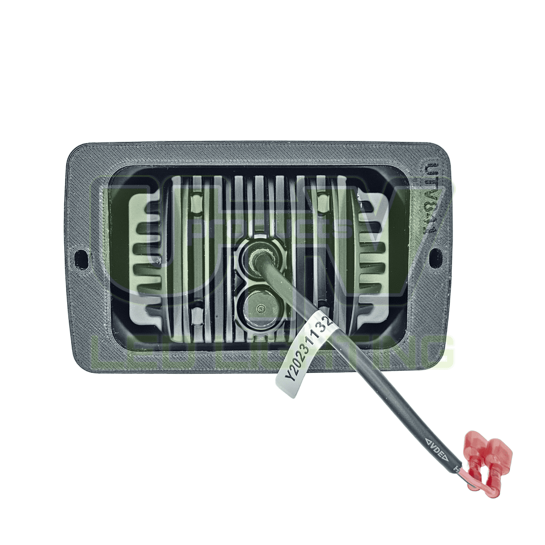 UTV3005-40W-3200-Lumen-Rectangular-Flush-Fit-Matbro-Terex-Bateman-1.png