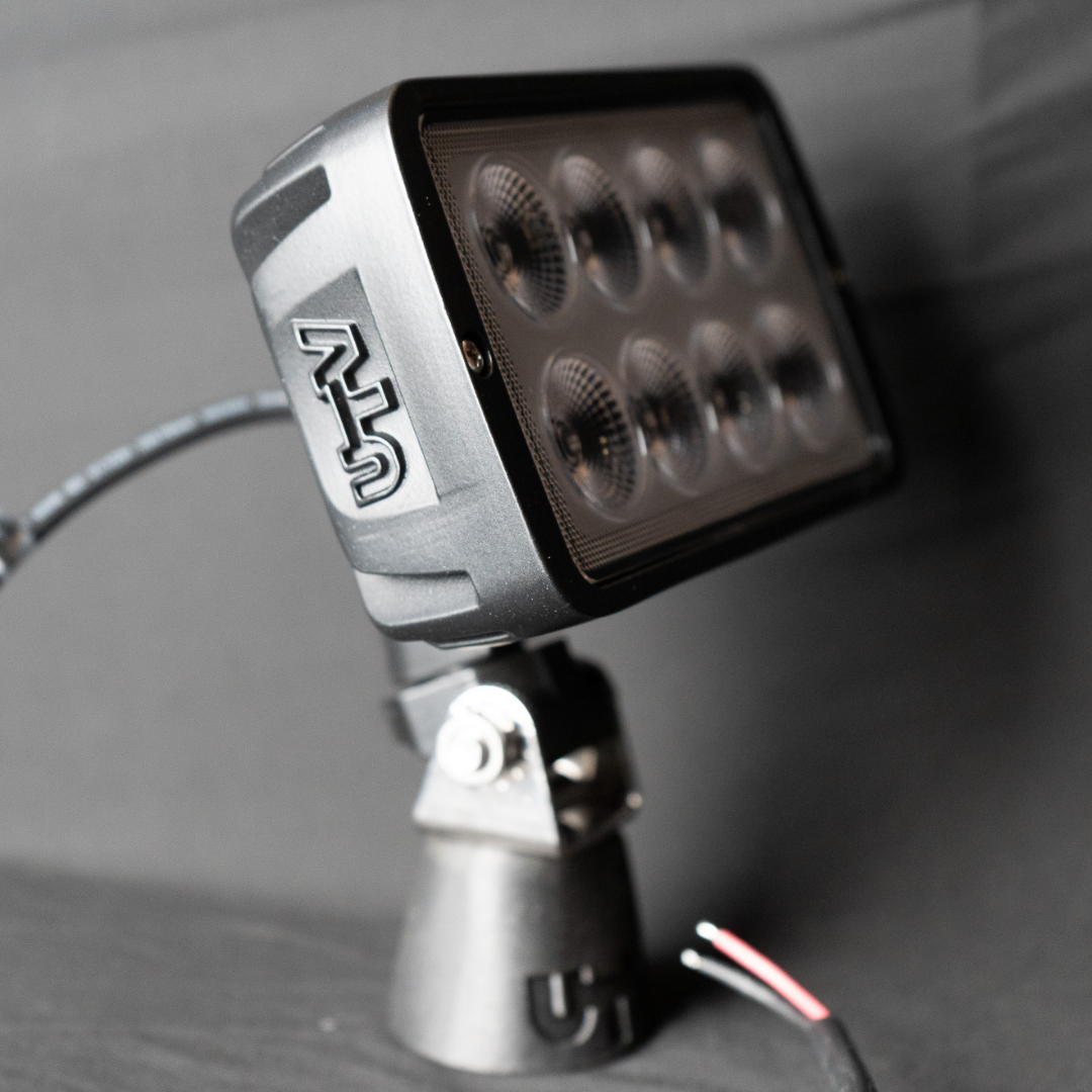 UTV3040-80W-6400-Lumen-Rectangular-Workllight-Side_Bottom-Mount-2